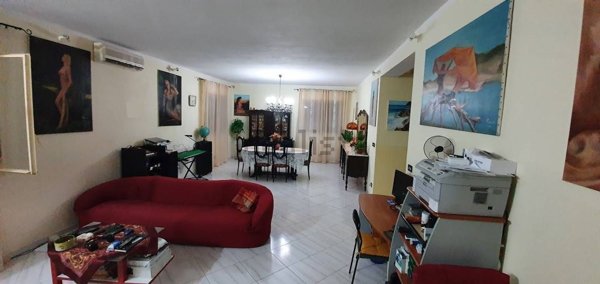 esavano in vendita ad Augusta