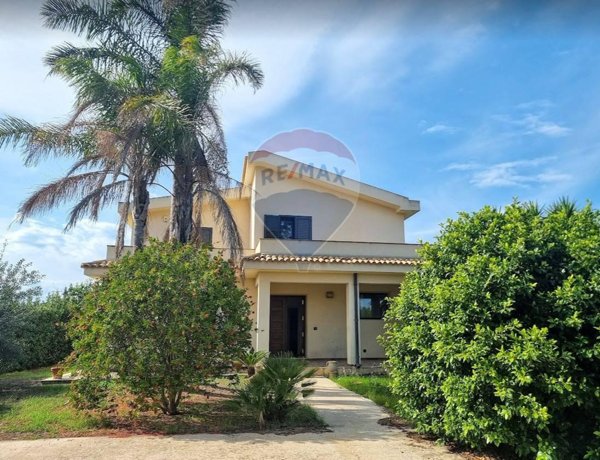 casa indipendente in vendita ad Augusta