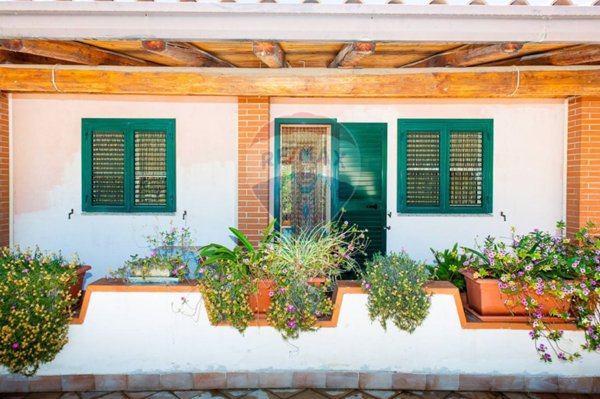 casa indipendente in vendita ad Augusta