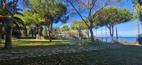 casa indipendente in vendita ad Augusta
