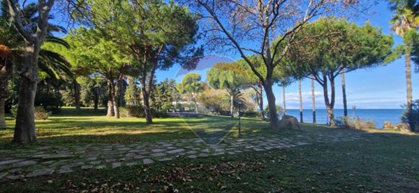 casa indipendente in vendita ad Augusta