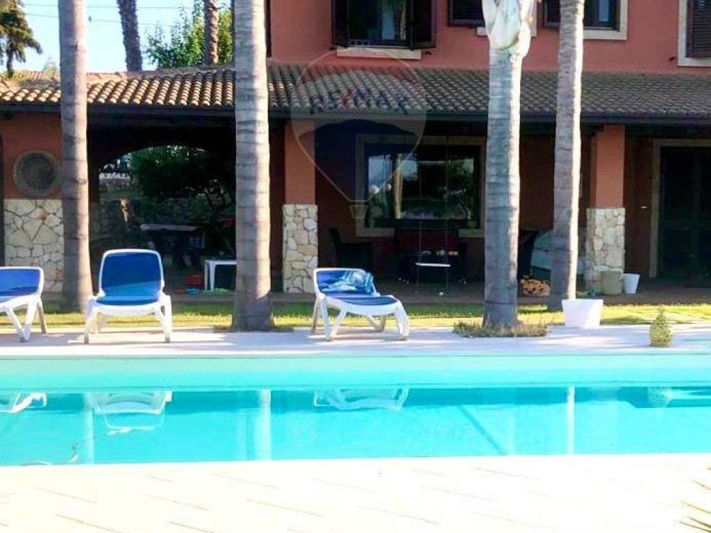 casa indipendente in vendita ad Augusta