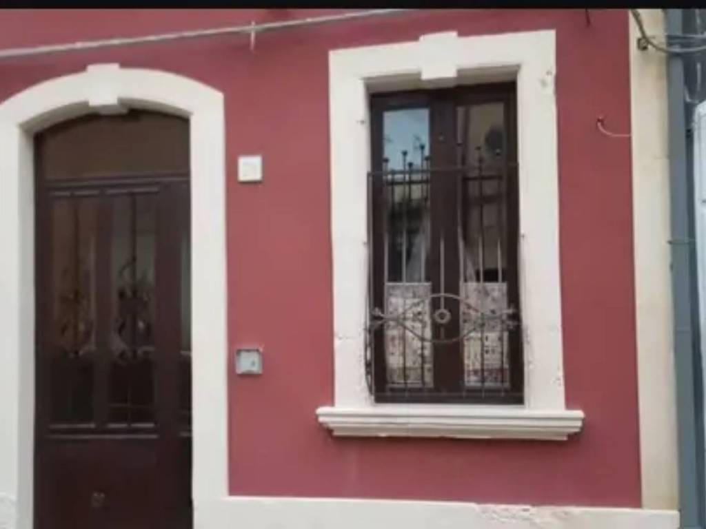 casa indipendente in vendita ad Augusta