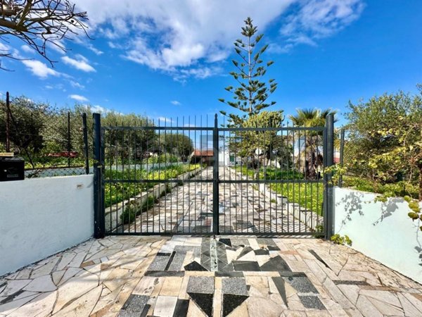 casa indipendente in vendita ad Augusta