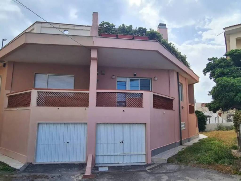 casa indipendente in vendita ad Augusta