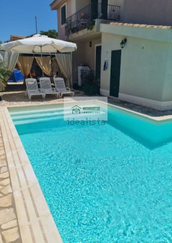 casa indipendente in vendita ad Augusta