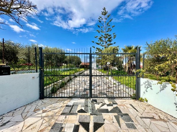 casa indipendente in vendita ad Augusta
