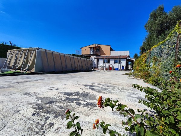 casa indipendente in vendita ad Augusta