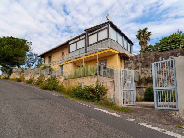 casa indipendente in vendita ad Augusta