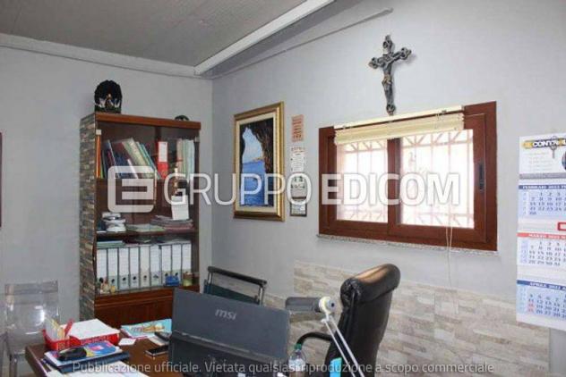 negozio in vendita ad Augusta