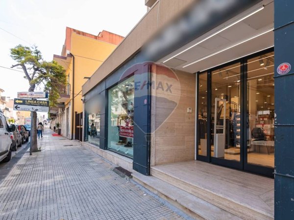 negozio in vendita ad Augusta