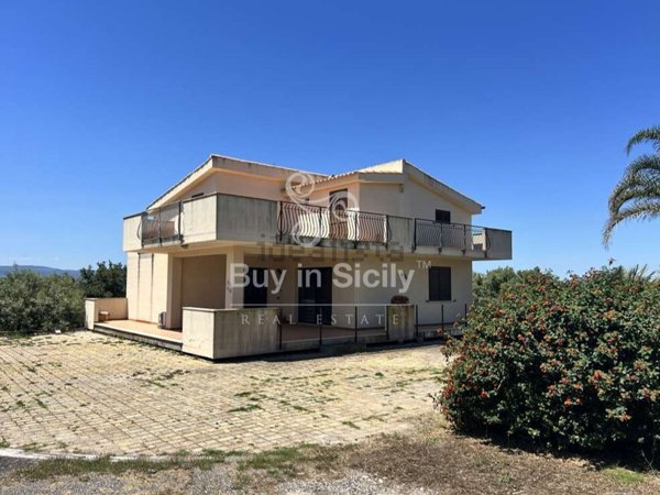casa indipendente in vendita ad Augusta