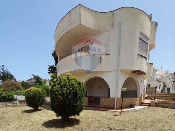 casa indipendente in vendita ad Augusta