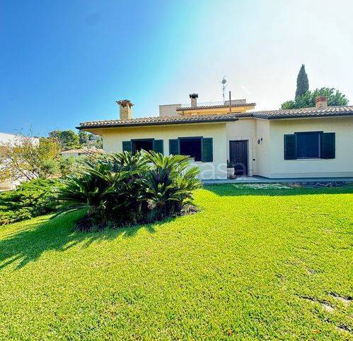 casa indipendente in vendita ad Augusta