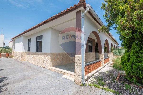 casa indipendente in vendita ad Augusta