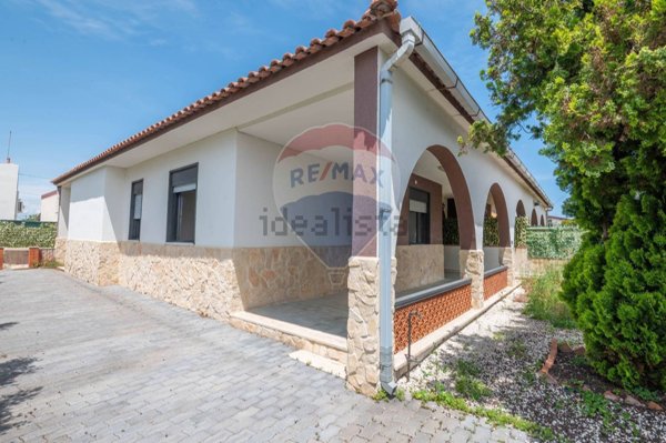 casa indipendente in vendita ad Augusta