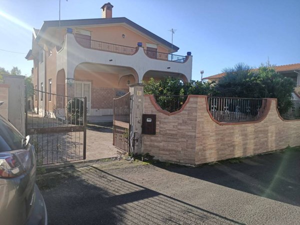 casa indipendente in vendita ad Augusta