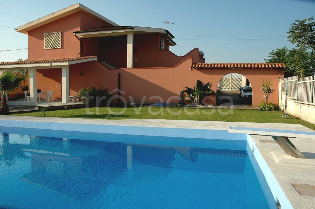 casa indipendente in vendita ad Augusta