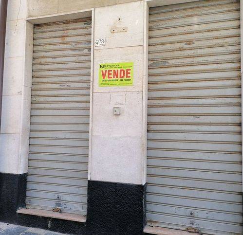 negozio in vendita ad Augusta