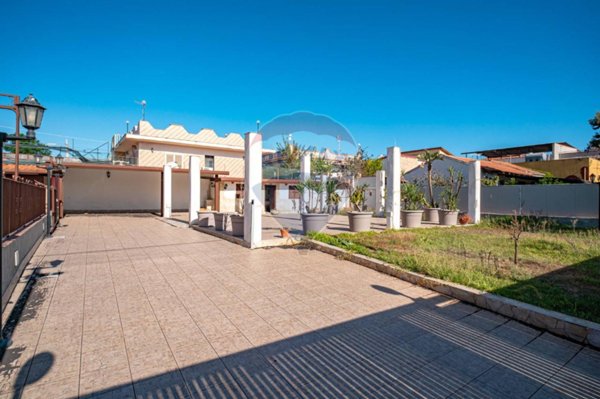 casa indipendente in vendita ad Augusta