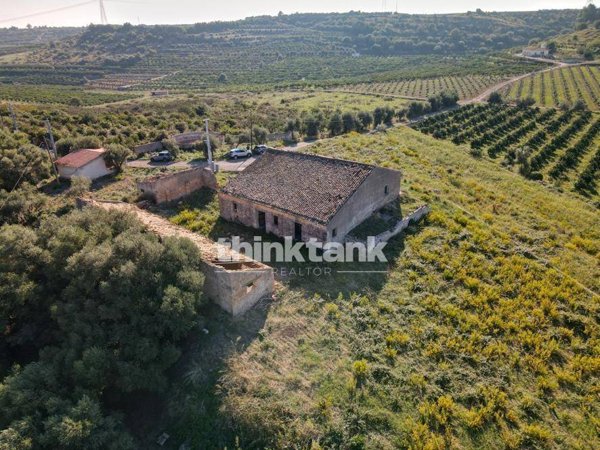 casa indipendente in vendita ad Augusta