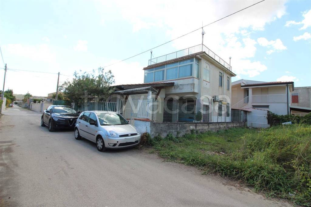 casa indipendente in vendita ad Augusta