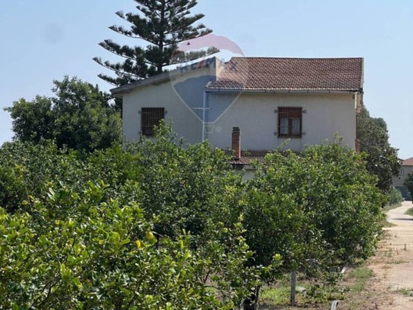 casa indipendente in vendita ad Augusta