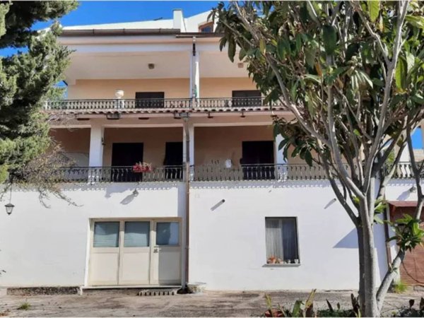 casa indipendente in vendita ad Augusta