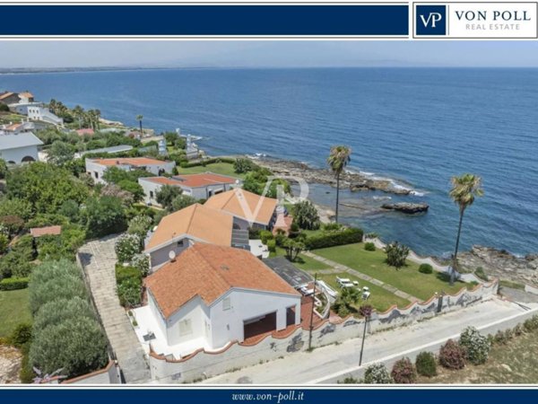 casa indipendente in vendita ad Augusta