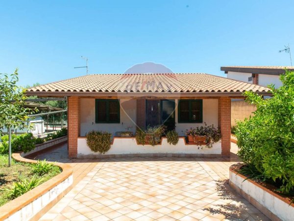 casa indipendente in vendita ad Augusta
