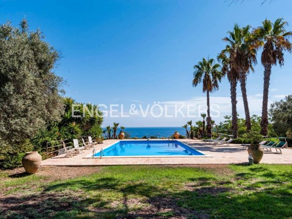 casa indipendente in vendita ad Augusta