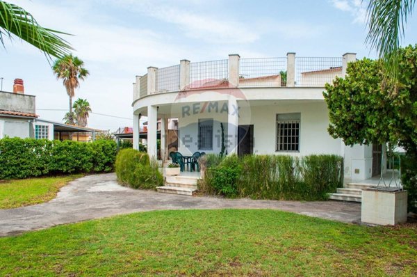 casa indipendente in vendita ad Augusta