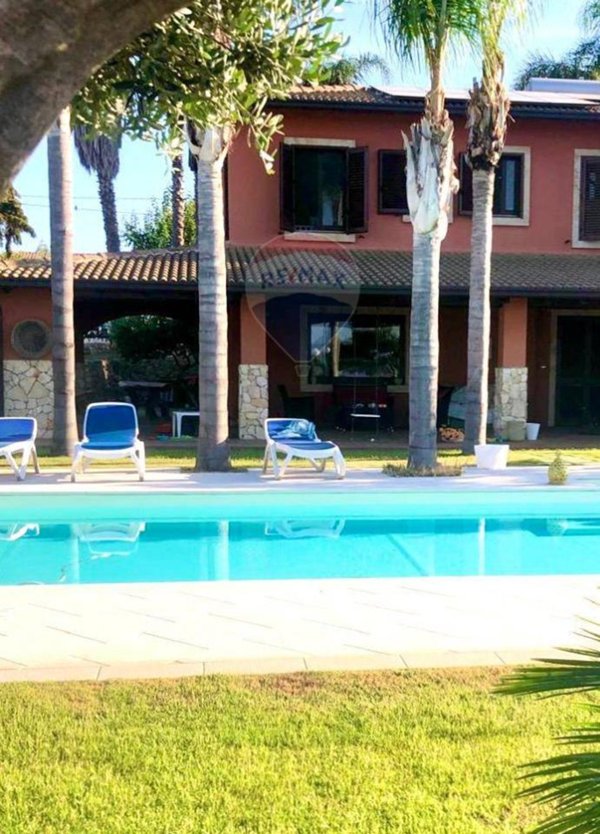 casa indipendente in vendita ad Augusta