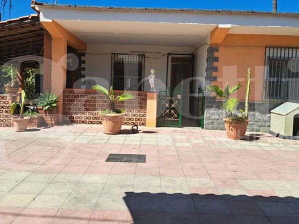 casa indipendente in vendita ad Augusta