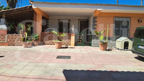 casa indipendente in vendita ad Augusta