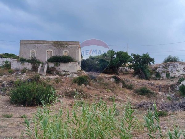 casa indipendente in vendita ad Augusta