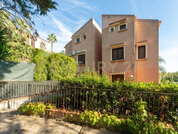 casa indipendente in vendita ad Augusta