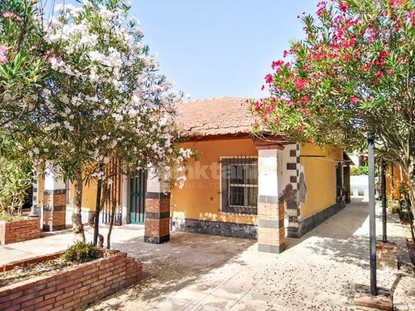 casa indipendente in vendita ad Augusta