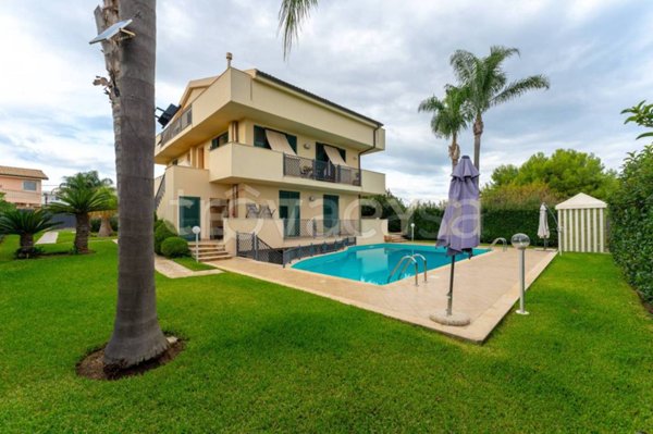 casa indipendente in vendita ad Augusta