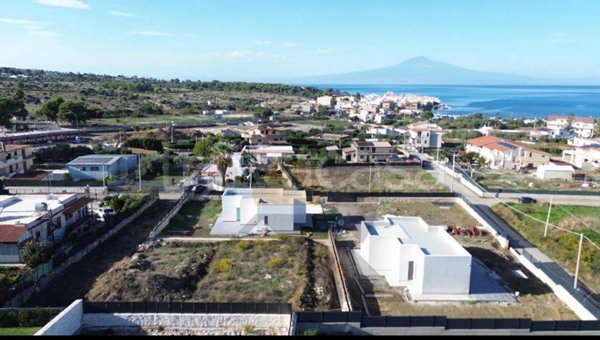 casa indipendente in vendita ad Augusta