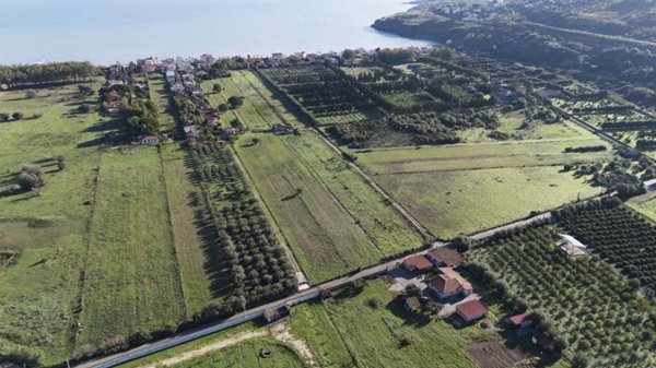 negozio in vendita ad Augusta