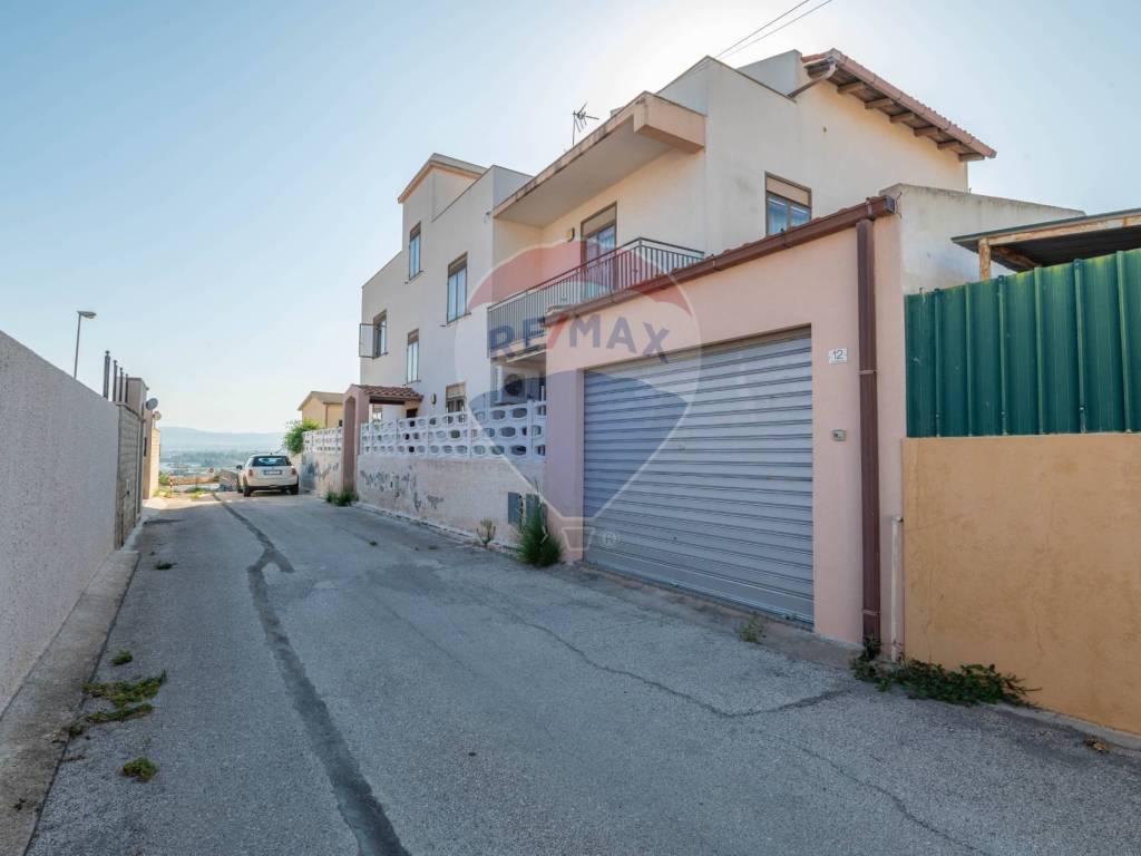 casa indipendente in vendita ad Augusta