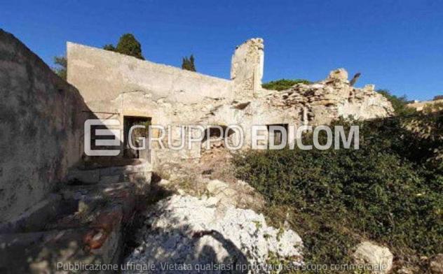 locale commerciale in vendita ad Augusta