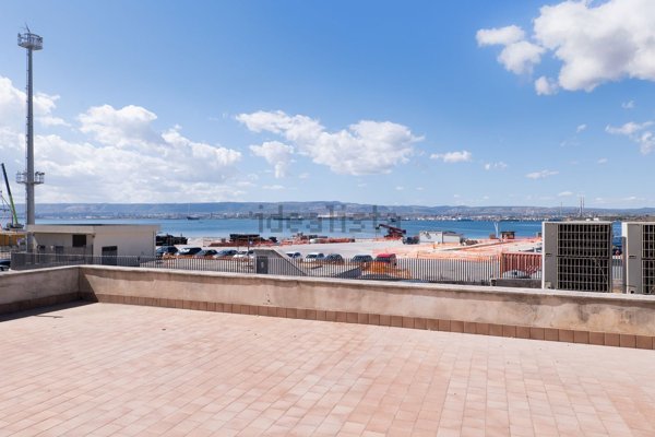 capannone in vendita ad Augusta