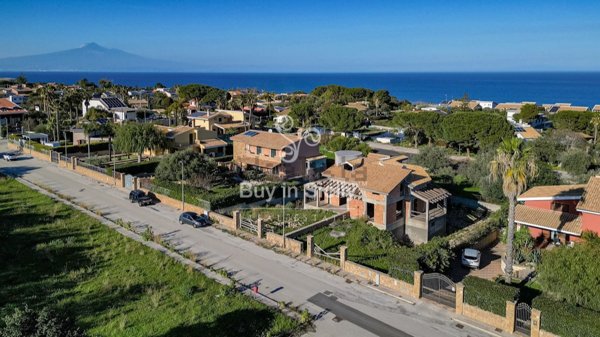 casa indipendente in vendita ad Augusta