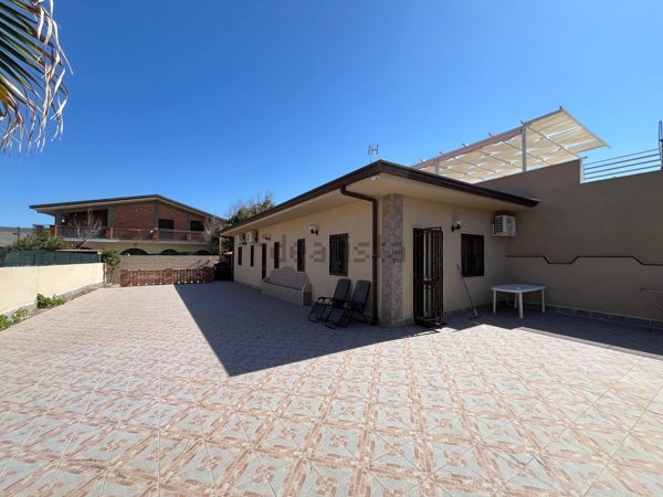 casa indipendente in vendita ad Augusta