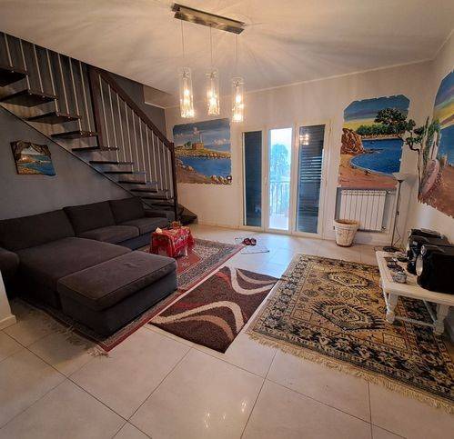 appartamento in vendita ad Augusta