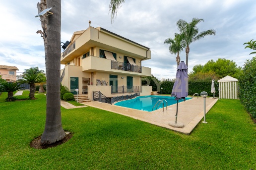 casa indipendente in vendita ad Augusta