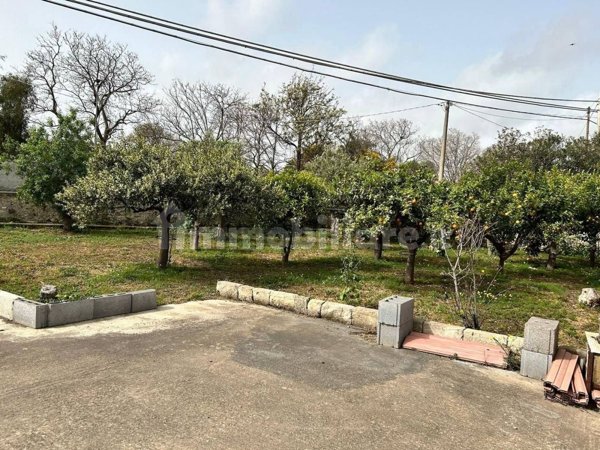 casa indipendente in vendita ad Augusta