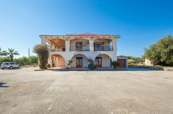 casa indipendente in vendita ad Augusta